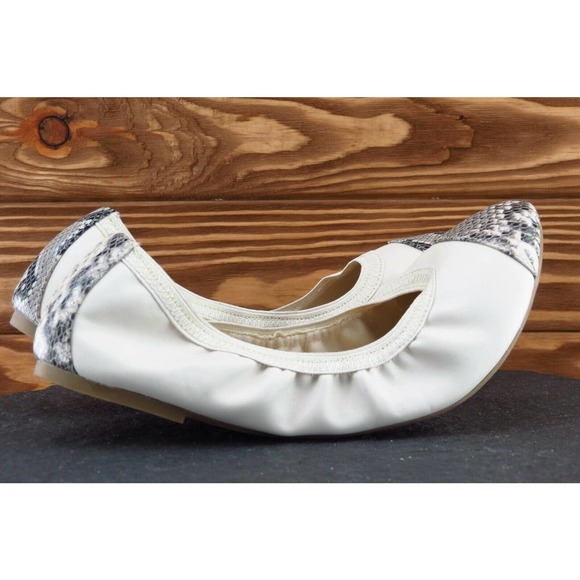 Time And Tru Size 9.5 W White Round Toe Ballet Flats Synthetic Women - Picture 4 of 7